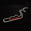 Luminária em LED - Pista Suzuka - Fórmula 1 - 65x46cm - Fonte Bivolt
